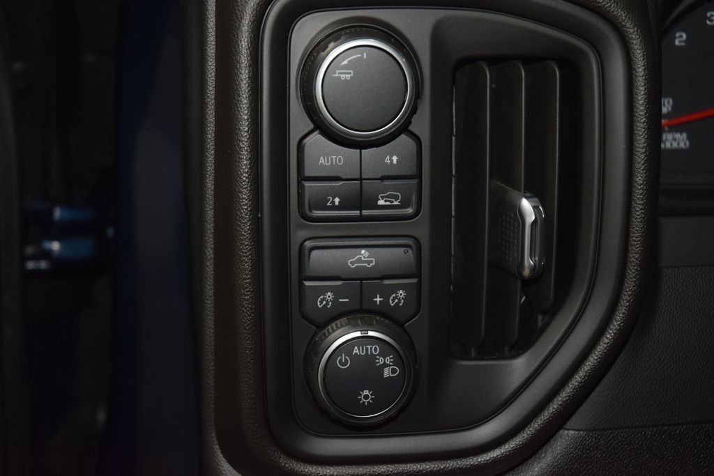2023 Chevrolet Silverado 1500 Custom - 23052399 - 32