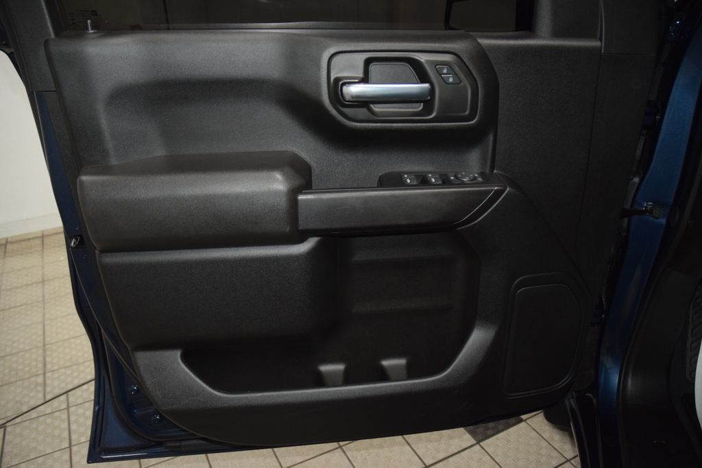 2023 Chevrolet Silverado 1500 Custom - 23052399 - 45