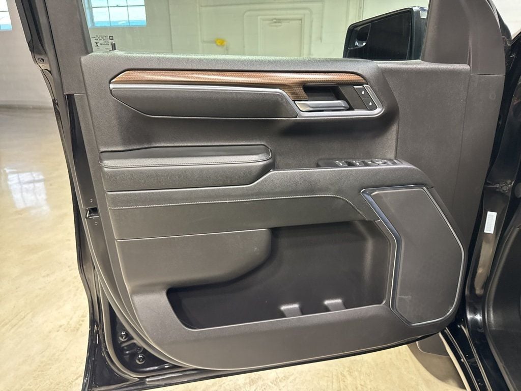 2023 Chevrolet Silverado 1500 LT - 22986687 - 30