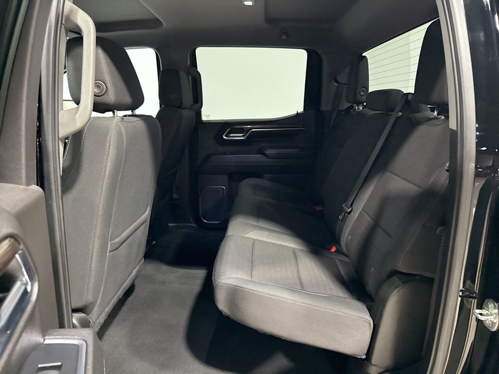 2023 Chevrolet Silverado 1500 LT - 22986687 - 32