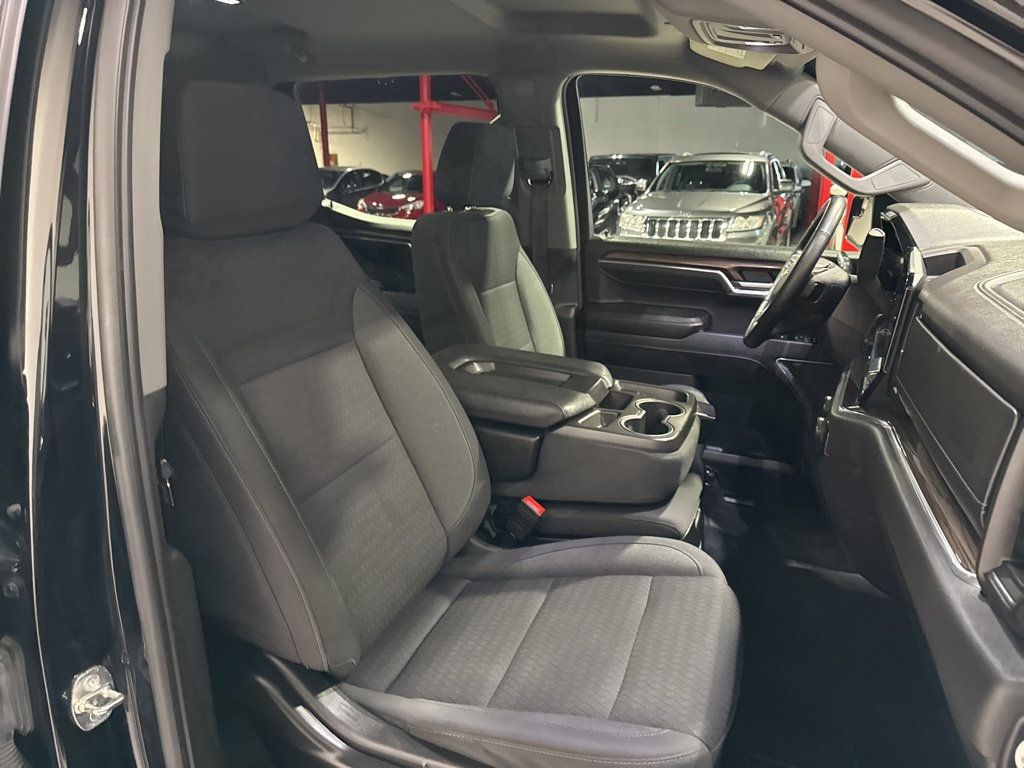 2023 Chevrolet Silverado 1500 LT - 22986687 - 47