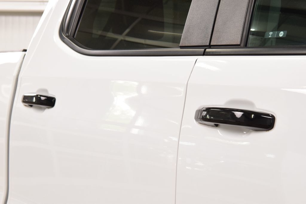 2023 Chevrolet Silverado 1500 RST - 23031323 - 19