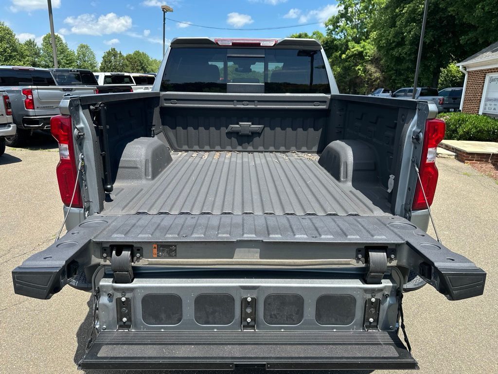 2023 Chevrolet Silverado 1500 RST Z92 Daytona Intruder Edition Lifted - 23038975 - 19