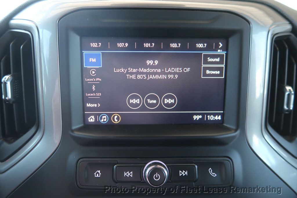 2023 Chevrolet Silverado 1500 Silverado 1500 4WD Crew Cab LWB - 23050000 - 28