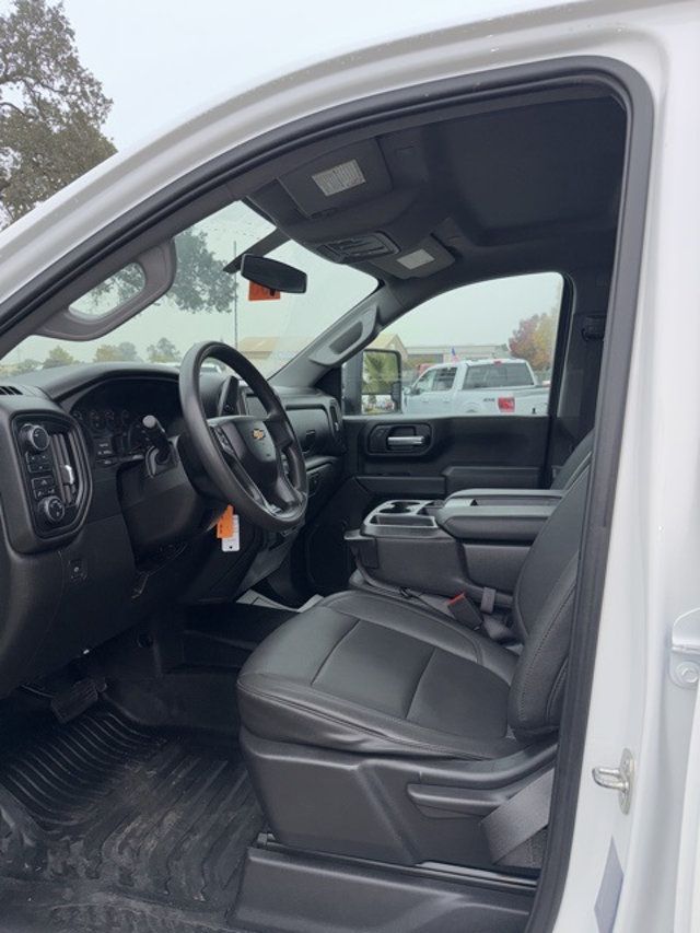 2023 Chevrolet Silverado 2500HD 4WD Crew Cab 159" Work Truck - 22935336 - 3