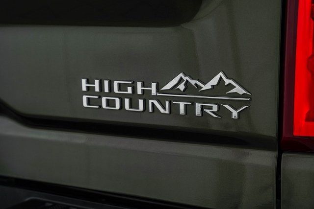 2023 Chevrolet Silverado 2500HD High Country - 22389800 - 28