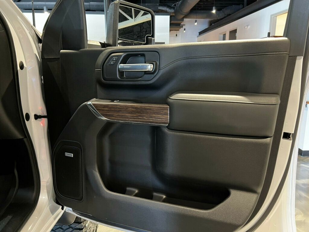 2023 Chevrolet Silverado 2500HD HighCountry/4WD/PwrSideSteps/Htd&CldSeats/HtdSteerWheel/NAV - 22932272 - 30