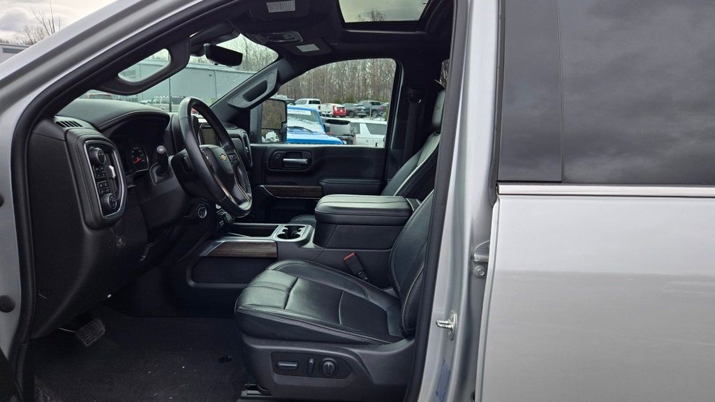 2023 Chevrolet Silverado 2500HD High Country Deluxe Z71 - 22987643 - 10