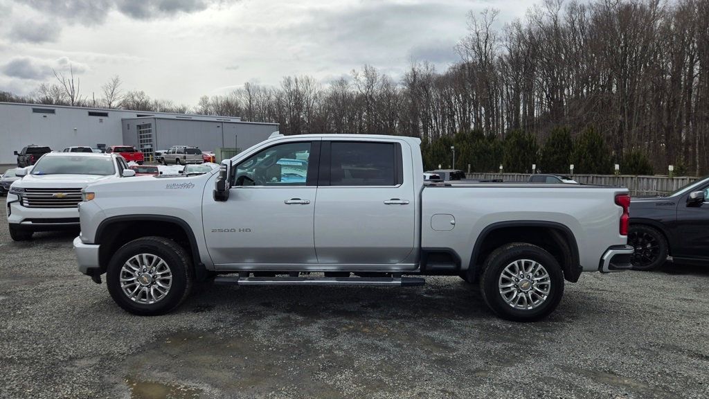 2023 Chevrolet Silverado 2500HD High Country Deluxe Z71 - 22987643 - 3