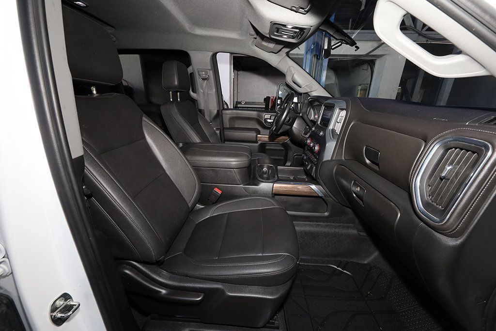 2023 Chevrolet Silverado 3500HD LT photo 12