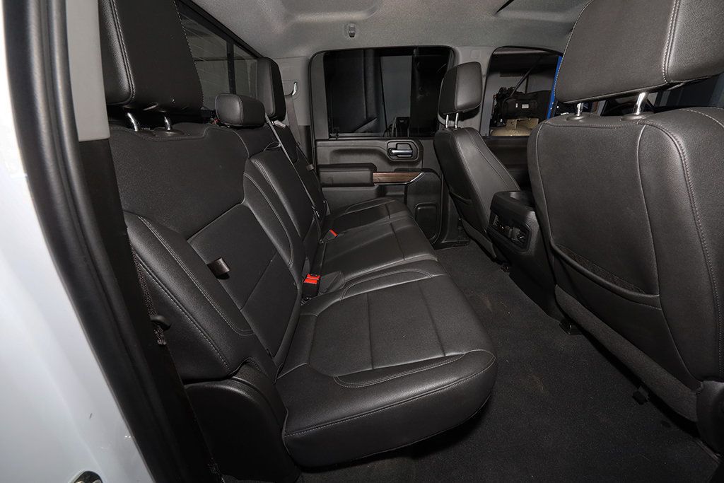 2023 Chevrolet Silverado 3500HD LT photo 14