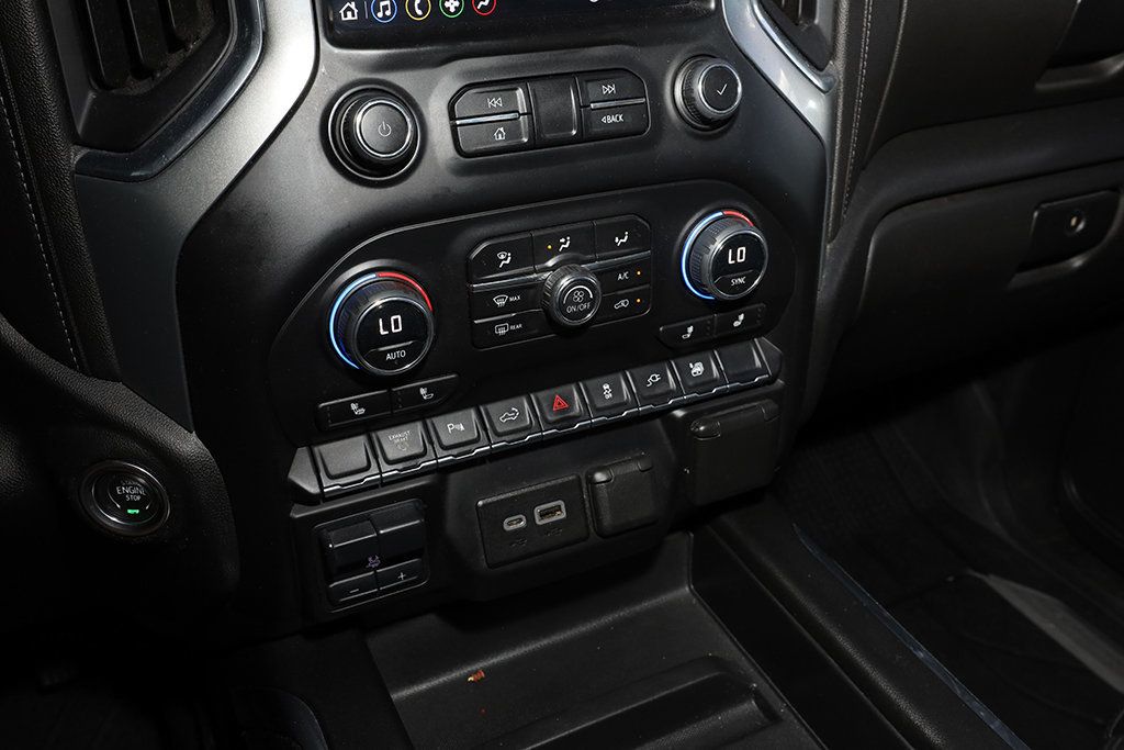 2023 Chevrolet Silverado 3500HD LT photo 27