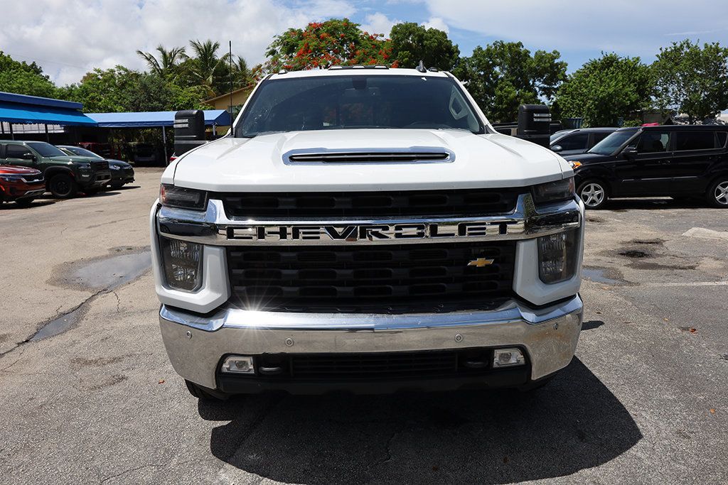 2023 Chevrolet Silverado 3500HD LT photo 8