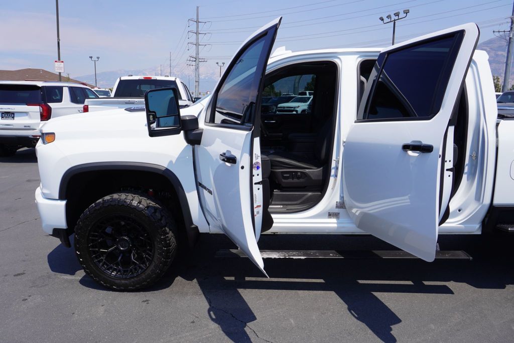 2023 Chevrolet Silverado 3500HD LTZ Z71 - 22893055 - 24