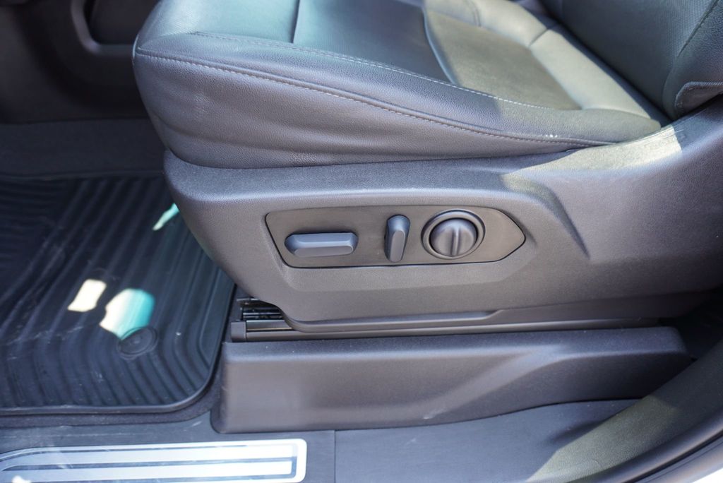 2023 Chevrolet Silverado 3500HD LTZ Z71 - 22893055 - 28