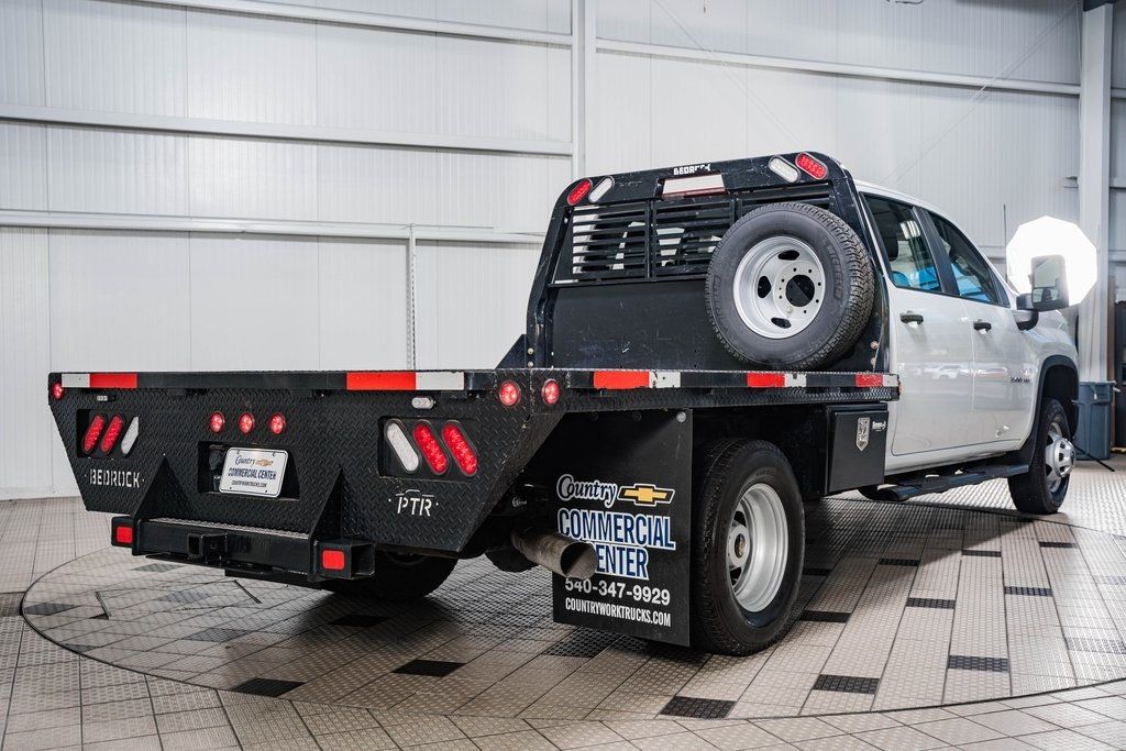 2023 Chevrolet Silverado 3500HD CC 3500HD CREW 4X4 * 6.6 DURAMAX * 9' FLATBED * 1 OWNER - 22548567 - 3