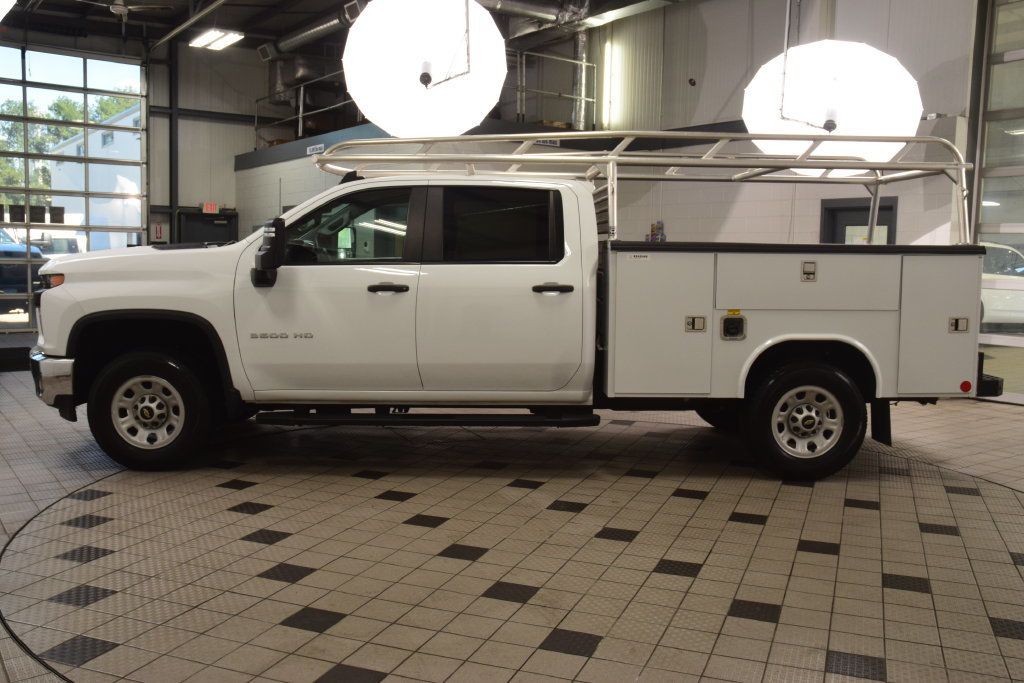 2023 Chevrolet Silverado 3500HD CC 3500HD CREW * 6.6 V8 * READING UTILITY W/ RACK * 1 OWNER - 23085471 - 2