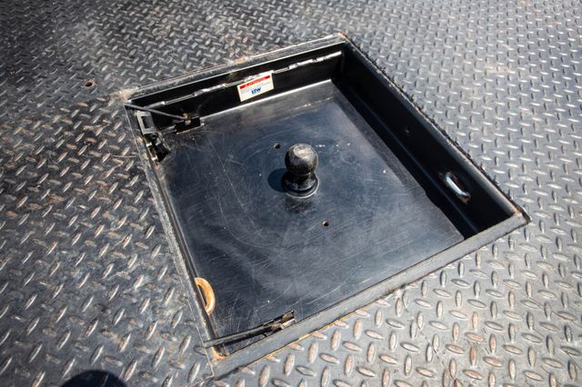 2023 Chevrolet Silverado 3500HD CC 4WD Crew Cab 177" WB, 60" CA Work Truck - 22843929 - 39