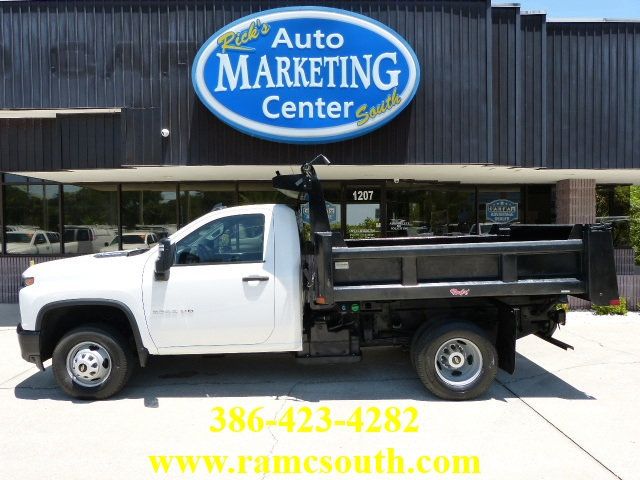 2023 Chevrolet Silverado 3500HD CC 6.6L V8 TURBO DIESEL*146" WB*DRW*4WD*"RUGBY" 9FT DUMP TRUCK! - 22849202 | Video 1