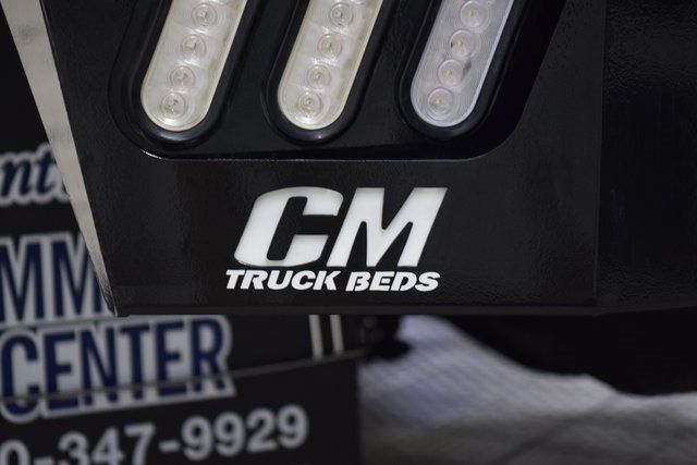 2023 Chevrolet Silverado 5500HD Work Truck photo 9
