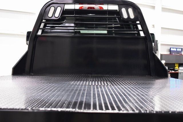 2023 Chevrolet Silverado 5500HD Work Truck photo 10