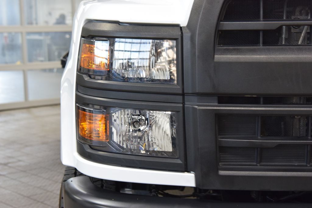 2023 Chevrolet Silverado 5500HD 5500HD REG CAB 4X4 * DURAMAX * 11' FLATBED * 1 OWNER - 23004138 - 5