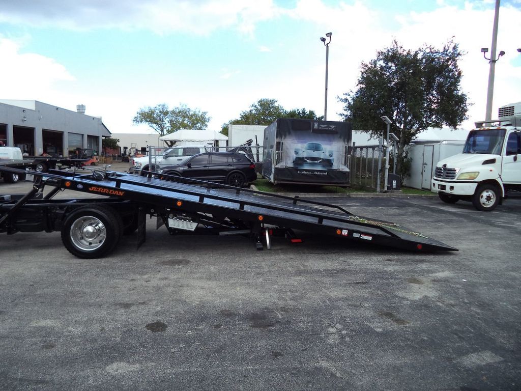 2023 Chevrolet SILVERADO 6500HD 21FT JERRDAN ROLLBACK TOW TRUCK..STATIONARY PYLON.. 4X2 - 22120213 - 25