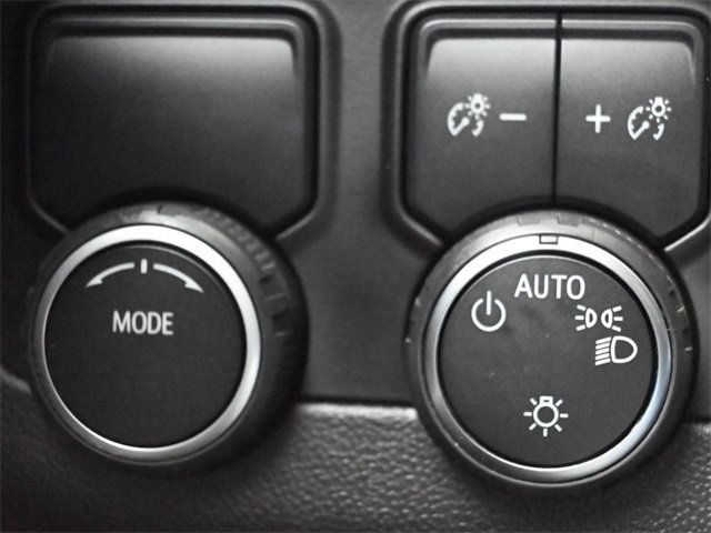 2023 Chevrolet Suburban 2WD 4dr LT - 22945208 - 31