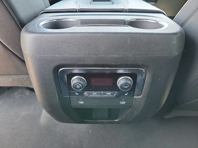 2023 Chevrolet Suburban 2WD 4dr Premier - 23007712 - 9