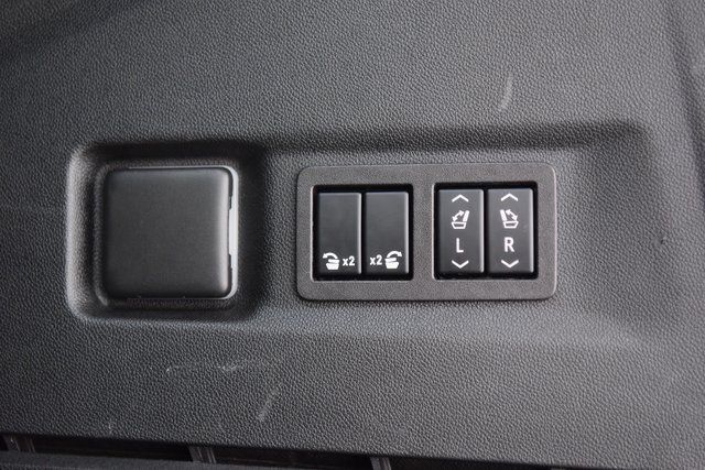 2023 Chevrolet Suburban 4WD 4dr High Country - 22948680 - 22