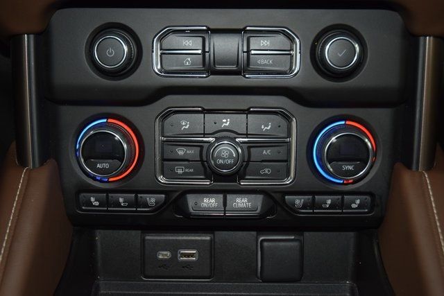 2023 Chevrolet Suburban 4WD 4dr High Country - 22948680 - 31