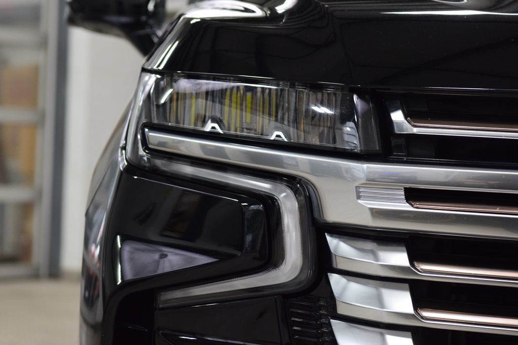 2023 Chevrolet Suburban 4WD 4dr High Country - 23019714 - 11