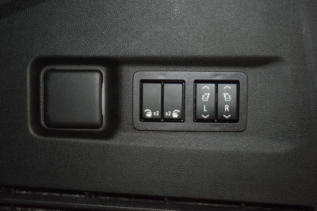2023 Chevrolet Suburban 4WD 4dr High Country - 23019714 - 22