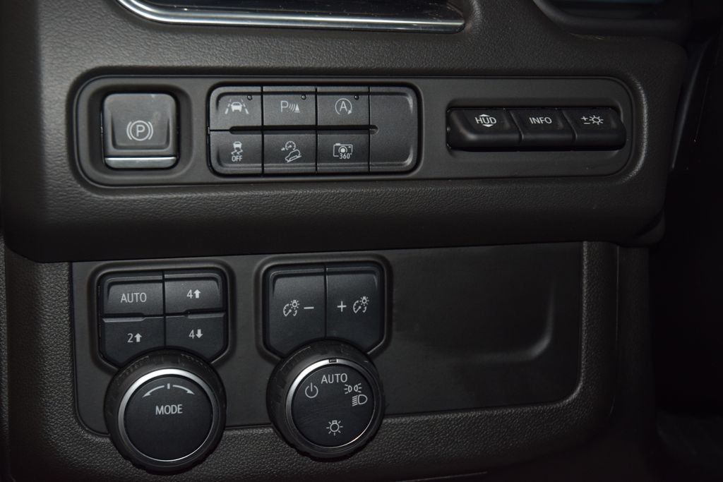 2023 Chevrolet Suburban 4WD 4dr High Country - 23019714 - 35