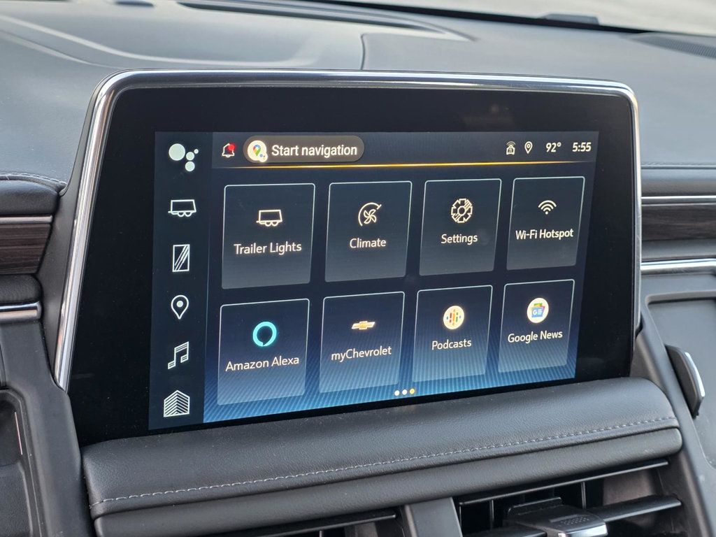 2023 Chevrolet Suburban LT photo 18