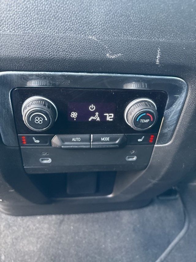 2023 Chevrolet Suburban 4WD 4dr Premier - 22978574 - 19