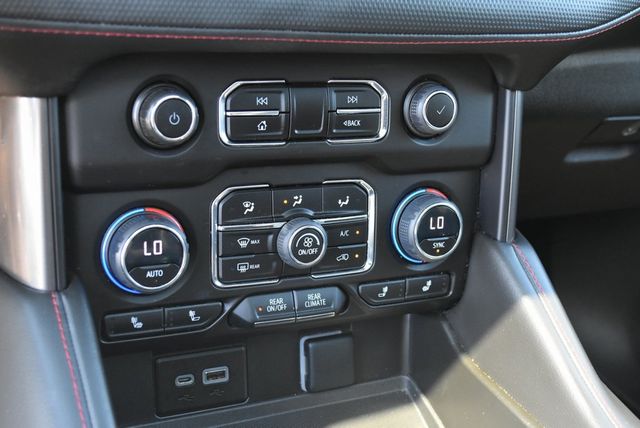 2023 Chevrolet Suburban 4WD 4dr RST - 22904592 - 23