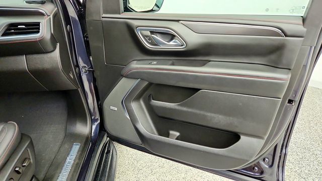2023 Chevrolet Suburban 4WD 4dr RST w/ Luxury Package & Panoramic Sunroof - 23085328 - 26