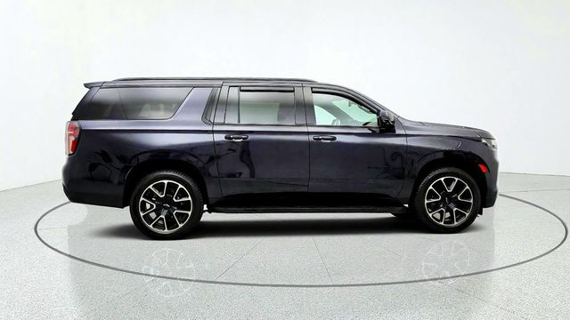 2023 Chevrolet Suburban 4WD 4dr RST w/ Luxury Package & Panoramic Sunroof - 23085328 - 3