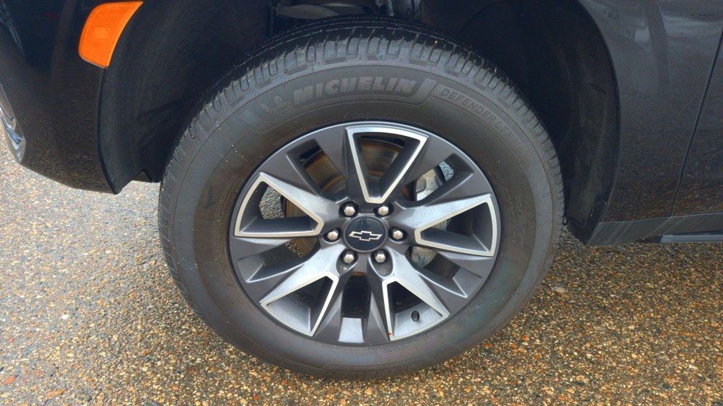 2023 Chevrolet Suburban 4WD 4dr Z71 - 22970953 - 8