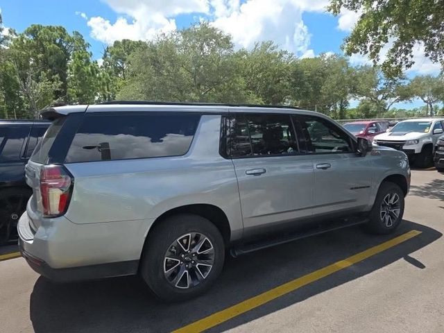 2023 Chevrolet Suburban Z71 - Photo 12
