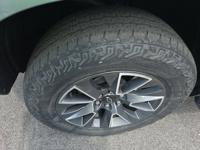 2023 Chevrolet Suburban Z71 - Photo 16