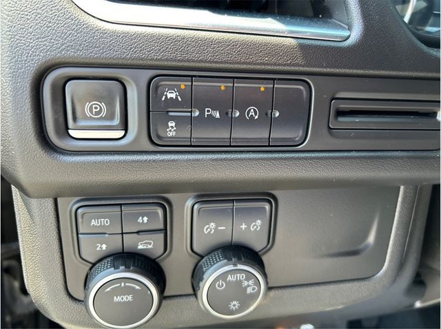 2023 Chevrolet Suburban LS 4X4 LEATHER PACKAGE BACK UP CAM THIRD ROW SEAT - 23058588 - 12