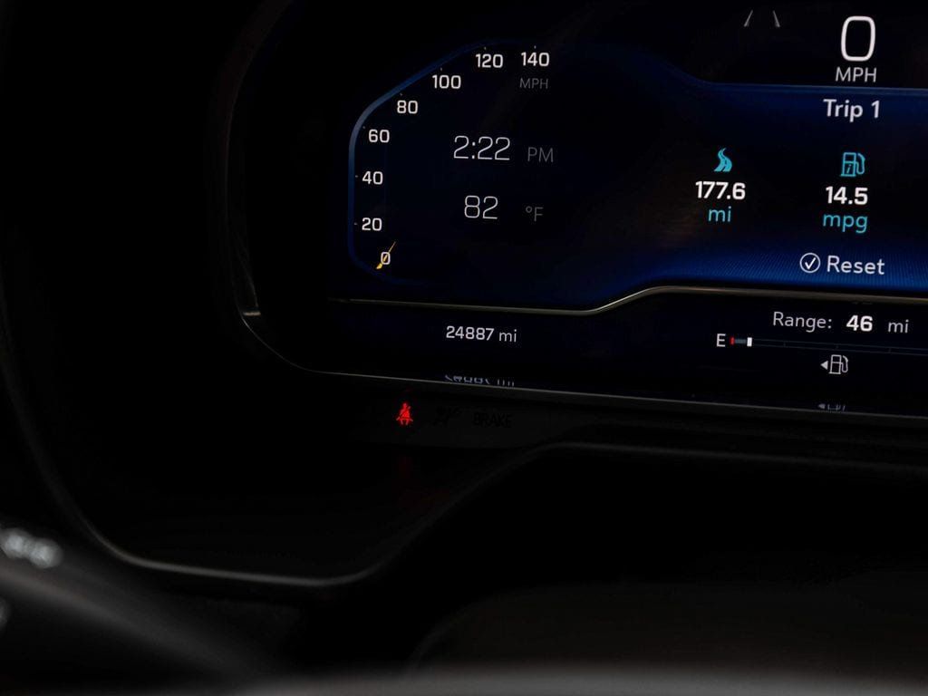 Chevrolet Suburban photo 18