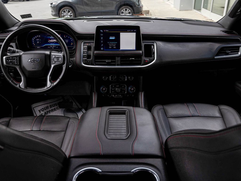 Chevrolet Suburban photo 31