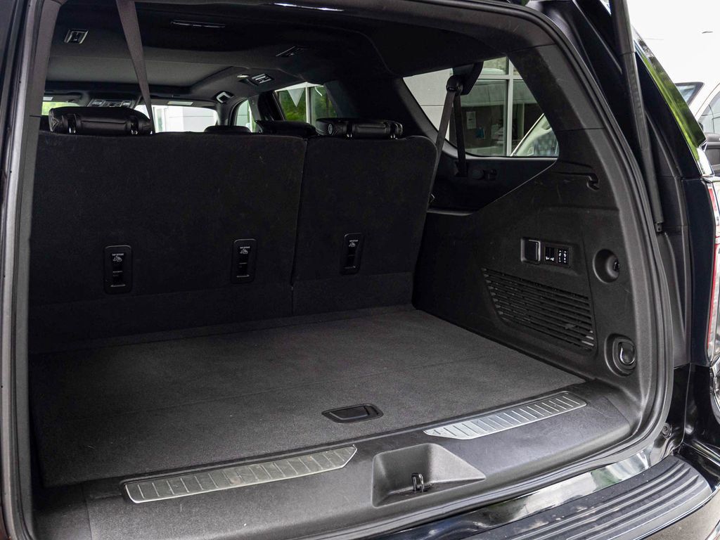 Chevrolet Suburban photo 34
