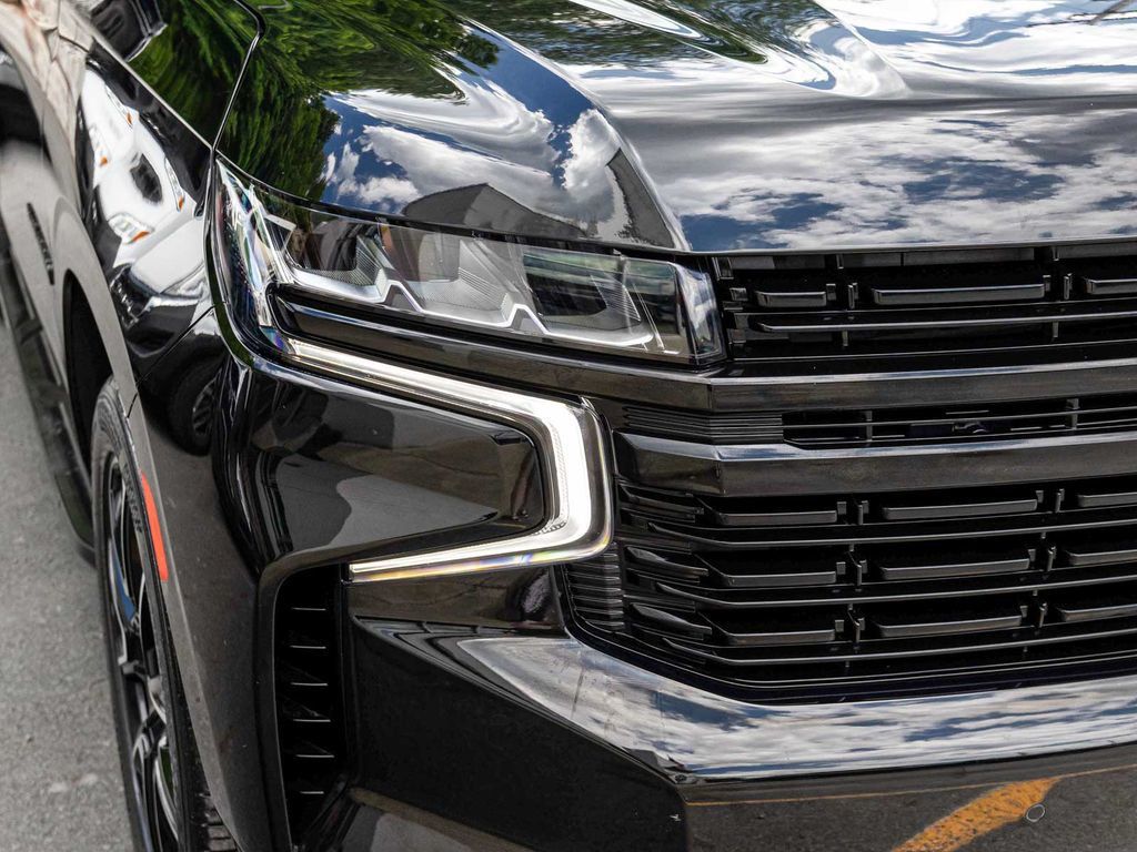 Chevrolet Suburban photo 35