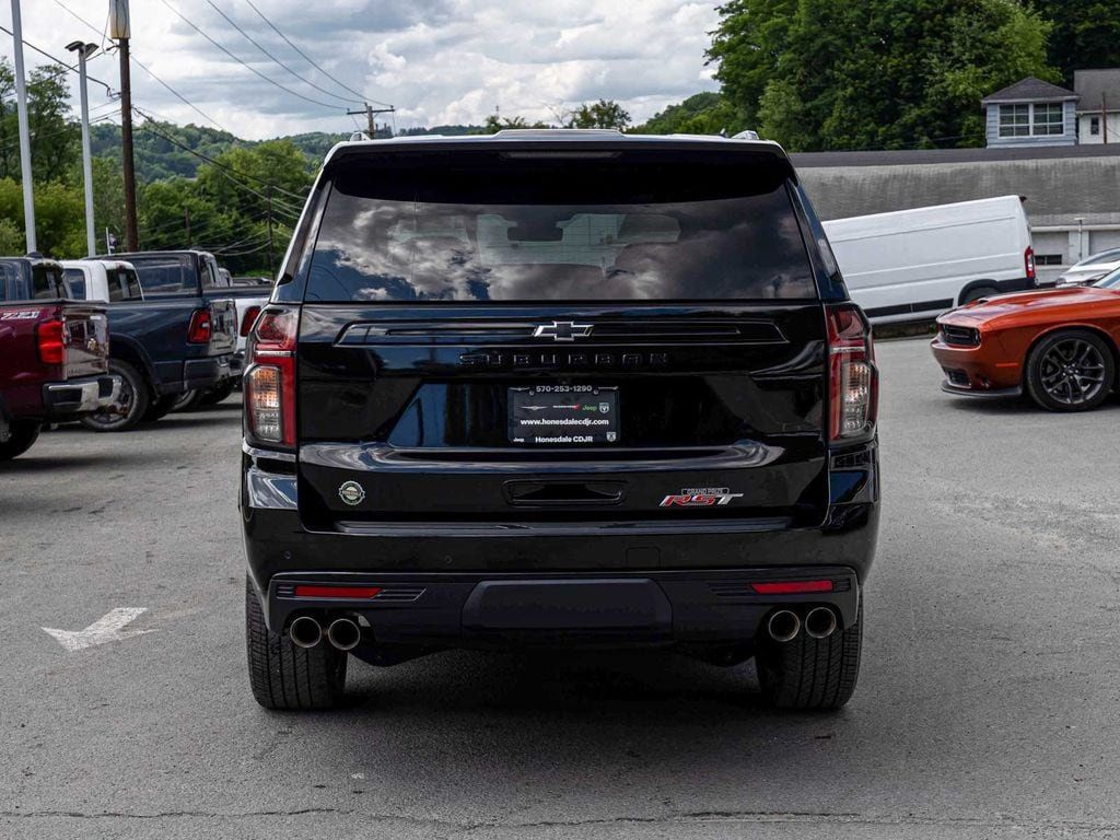 Chevrolet Suburban photo 5