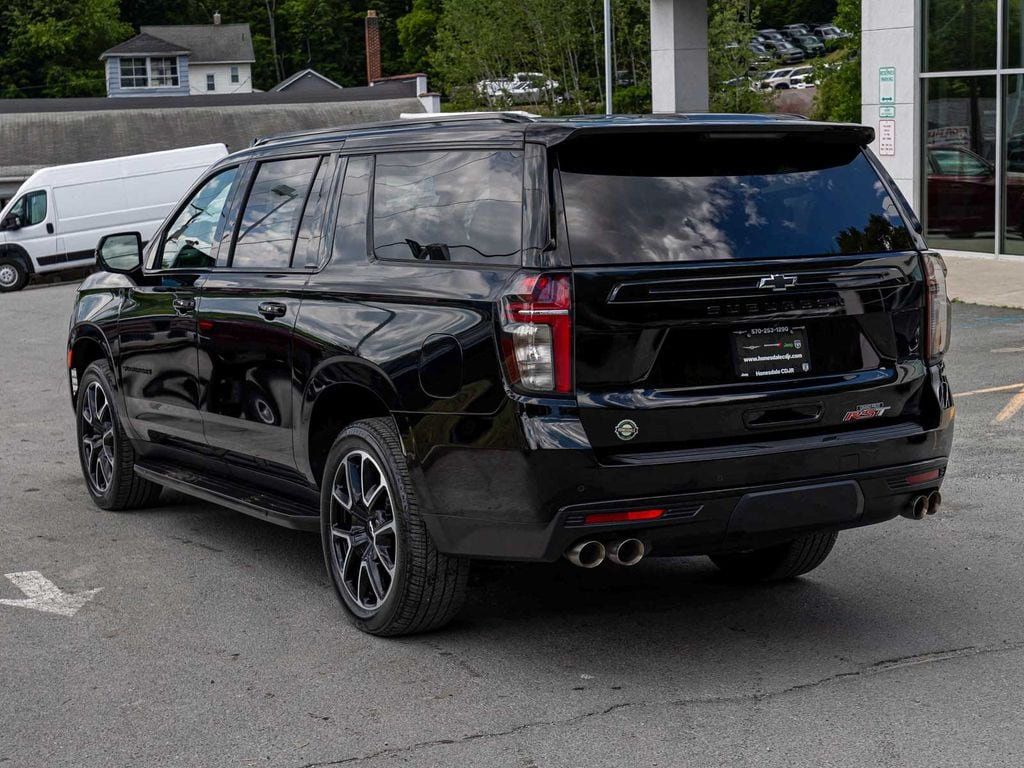 Chevrolet Suburban photo 6