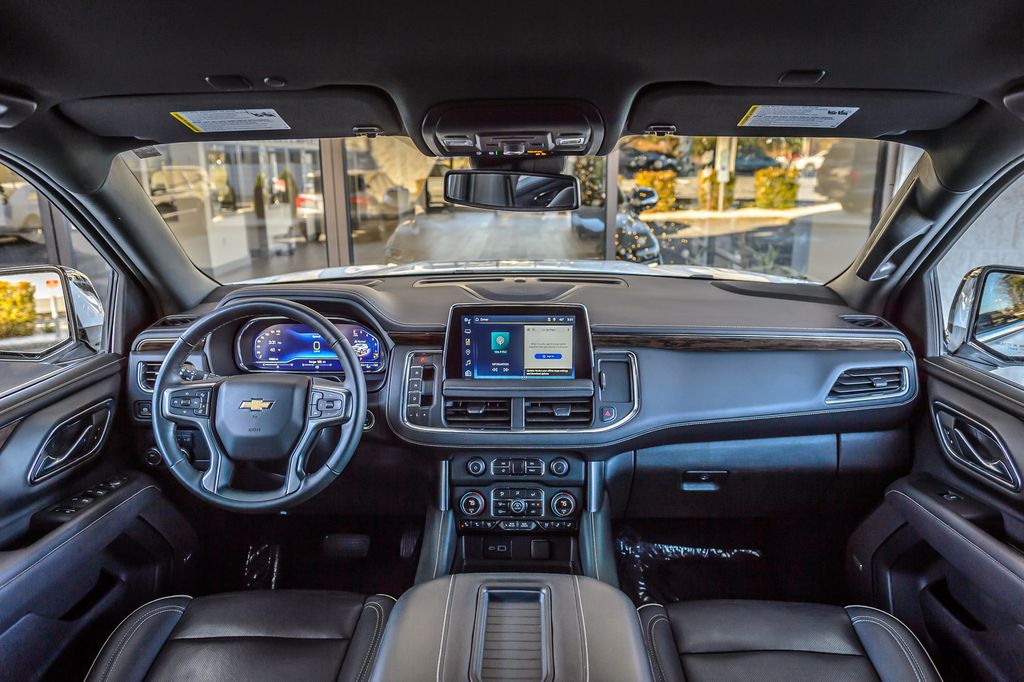 2023 Chevrolet Suburban SUBURBAN PREMIER - WHITE ON BLACK - NAV - CARPLAY - THIRD ROW - 22955704 - 2